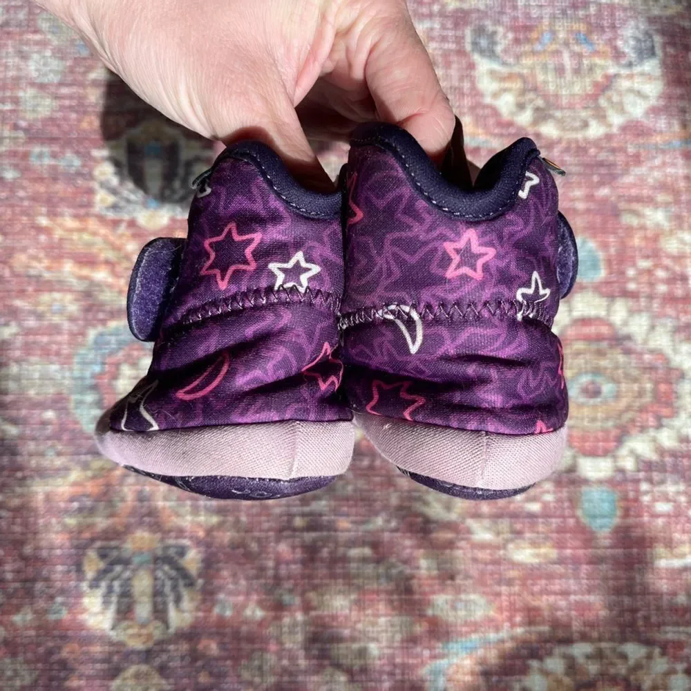 Baby Bogs soft fur lined Purple bog boots with Star Pattern size infant 6